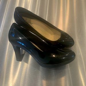 Clarks Brand New Heels in size 6 wide